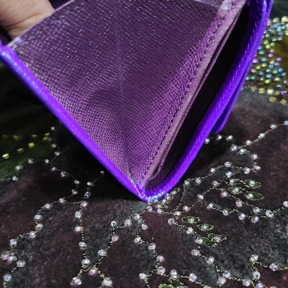 Louis Vuitton EPI Chrome Wallet - Picture 13 of 15